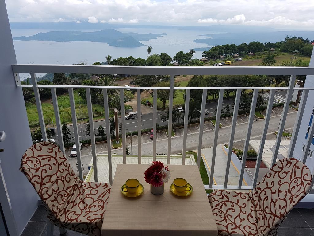 Taal Room Tagaytay City Eksteriør bilde