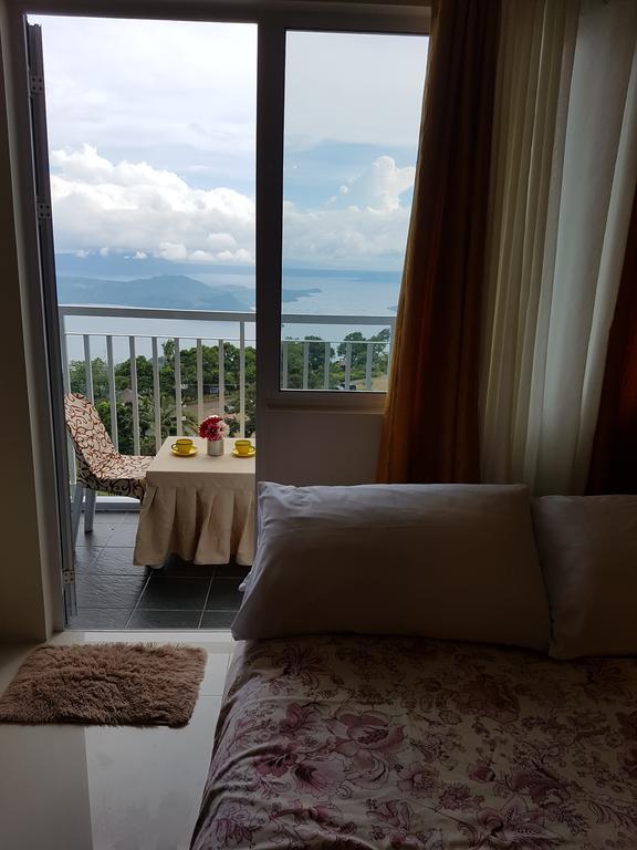 Taal Room Tagaytay City Eksteriør bilde